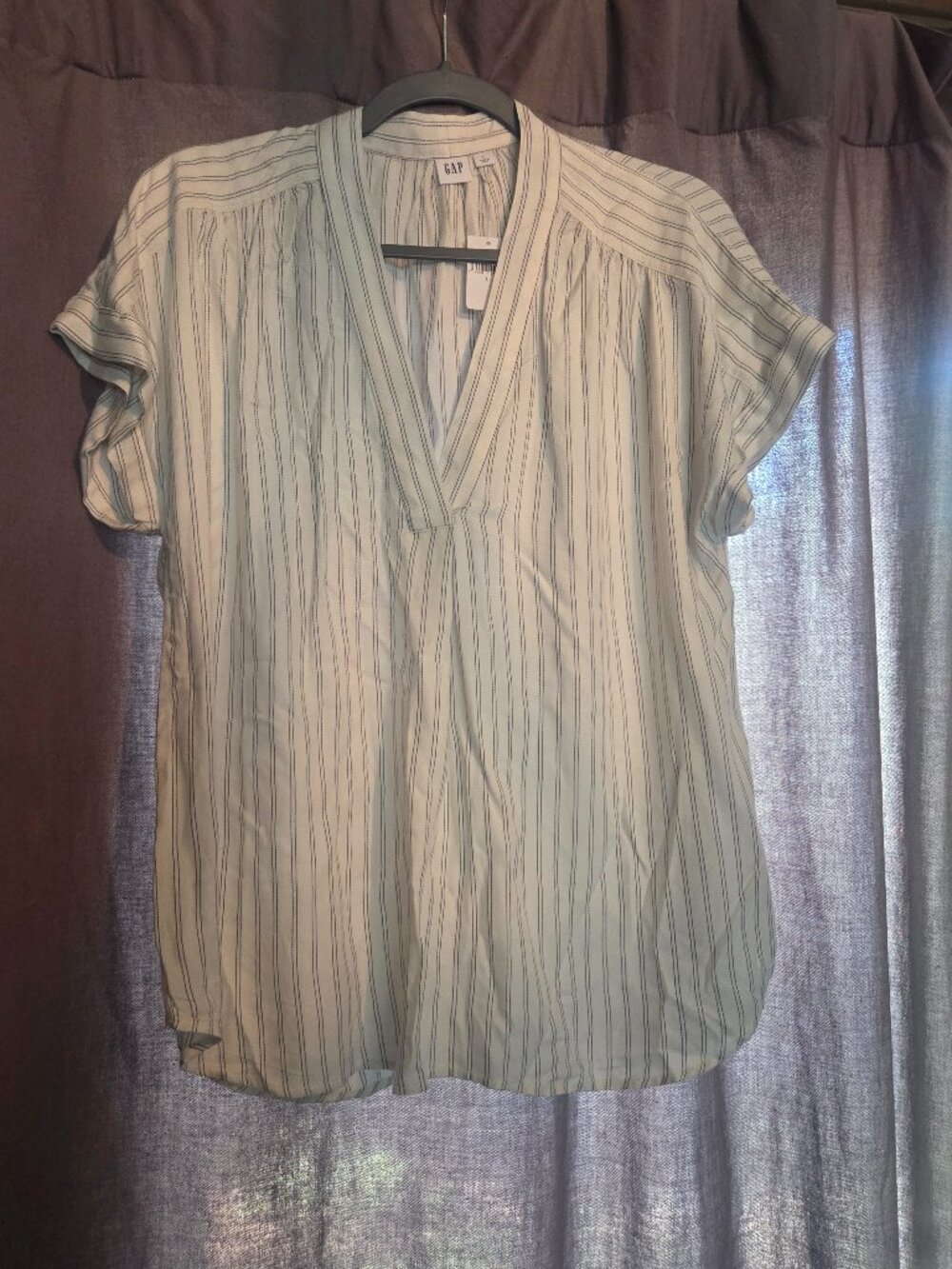 GAP Cream and Gray Striped V-Neck Short Sleeve Blouse, Large